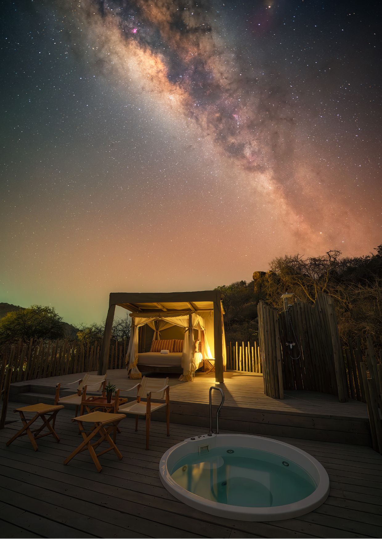 Samburu Carousel ()